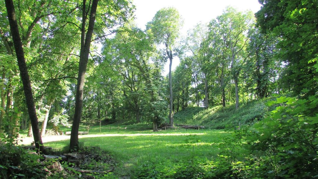 Mežotne Hillfort: A Semigallian Stronghold in Latvia 2 Mežotne hillfort