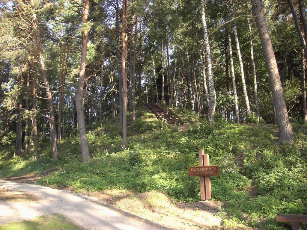 Papiliakalnė Hillfort: A Fortified Archaeological Complex in Lithuania 1 Papiliakalnė hillfort