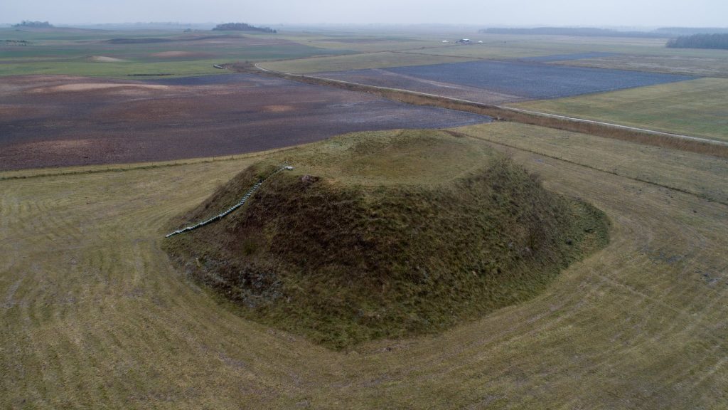 Varnupių piliakalnis: A Hillfort and Foot Settlement in Lithuania 3 Varnupių piliakalnis