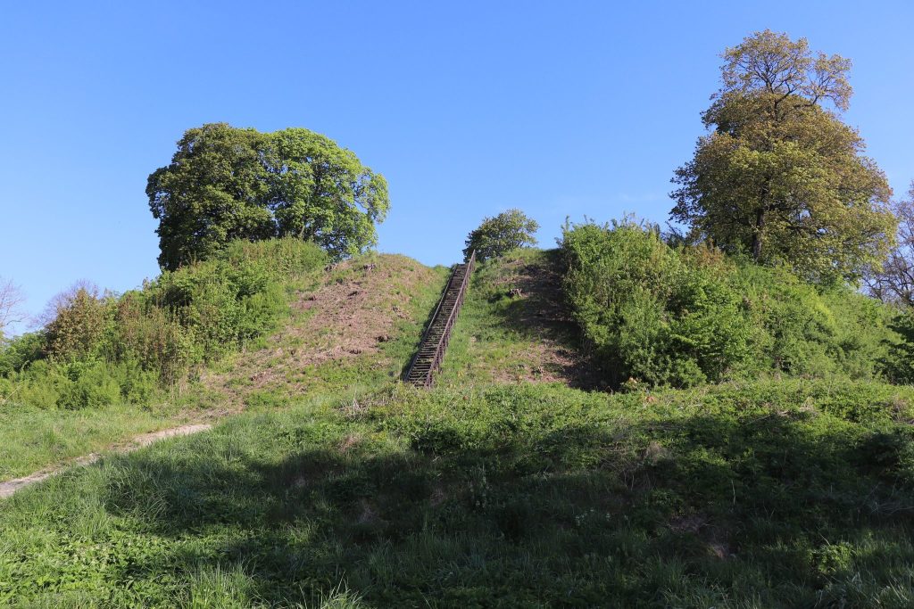 Maišiagala Hillfort: A Medieval Castle Site in Lithuania 1 Maišiagala hillfort
