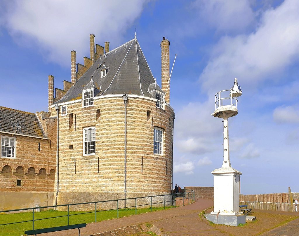 Campveerse Toren: A Medieval Harbor Defense Tower in Veere 3 Campveerse toren