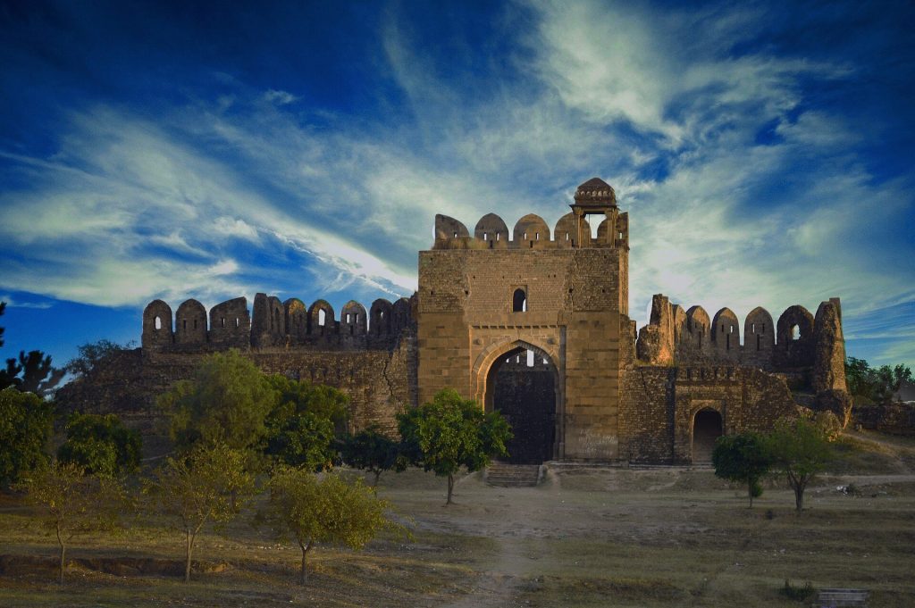 Rohtas Fort: A Sixteenth-Century Sur Fortress in Pakistan 3 Rohtas Fort