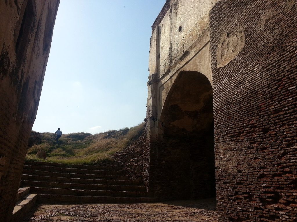 Sheikhupura Fort: A Mughal and Sikh-Era Stronghold in Pakistan 2 Sheikhupura Fort