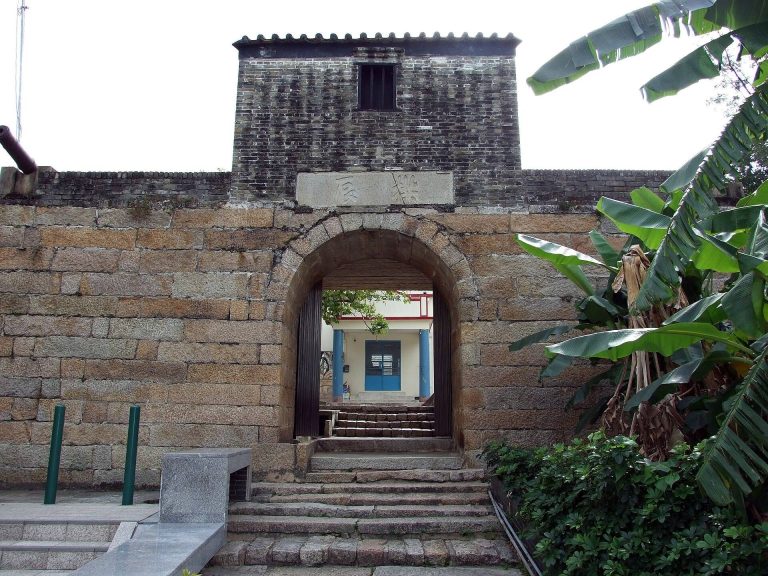 Tung Chung Fort: A Historic Coastal Defence Fort in Hong Kong