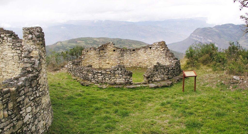 Kuélap: A Chachapoyas Walled Settlement in Peru 4 Kuelap