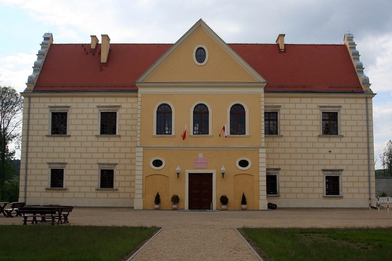 Męciński Palace in Działoszyn: A Baroque and Late-Renaissance Magnate Residence