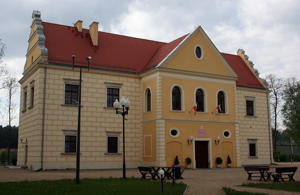 Męciński Palace in Działoszyn: A Baroque and Late-Renaissance Magnate Residence 2 Męciński Palace in Działoszyn