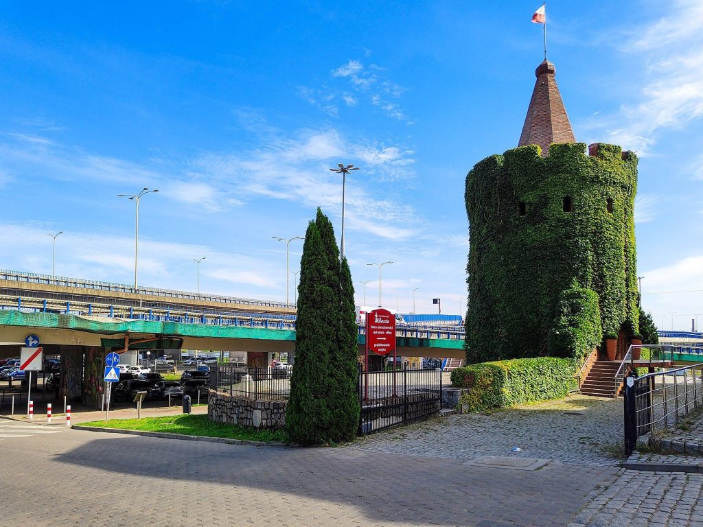 Virgin Tower in Szczecin: A Gothic Defensive Tower 2 Virgin Tower in Szczecin