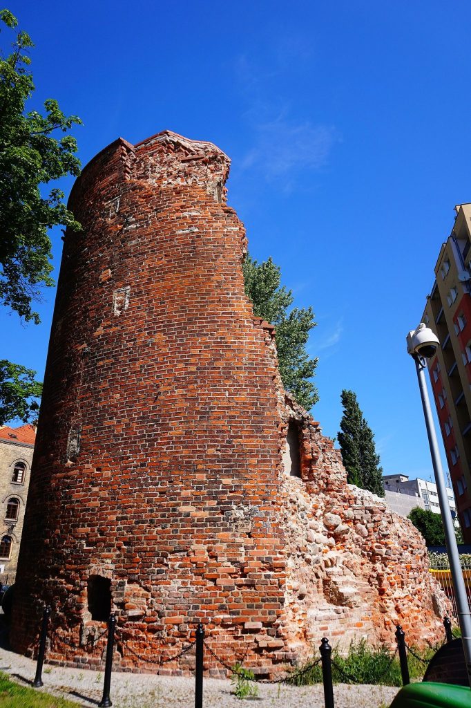 Pod Zrębem Tower in Gdańsk: A Late-Gothic Defensive Tower 2 Pod Zrębem Tower in Gdańsk