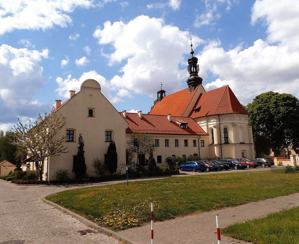 Franciscan Monastery in Toruń: A Baroque Friary in Podgórze 1 Klasztor oo. franciszkanów w Toruniu