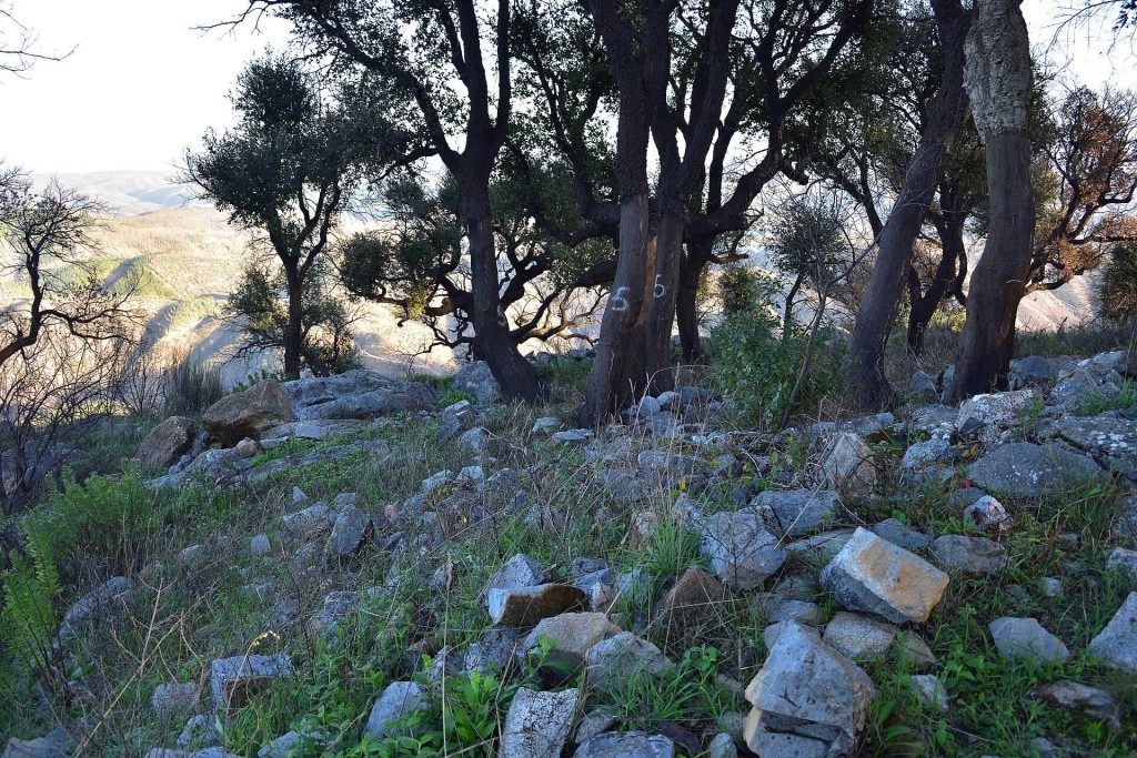 Sítio arqueológico do Cerro do Castelo de Alferce