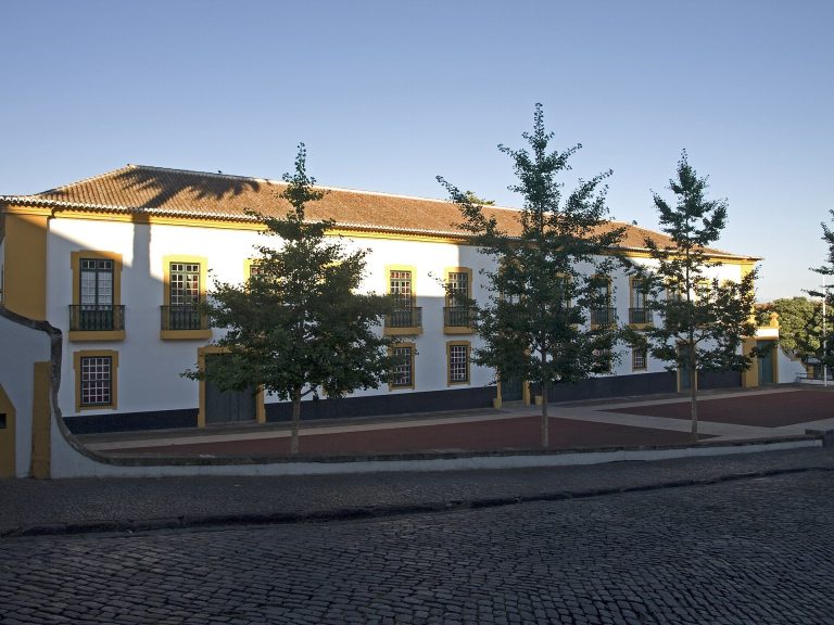 Palácio dos Capitães-Generais: From Jesuit College to Government Palace