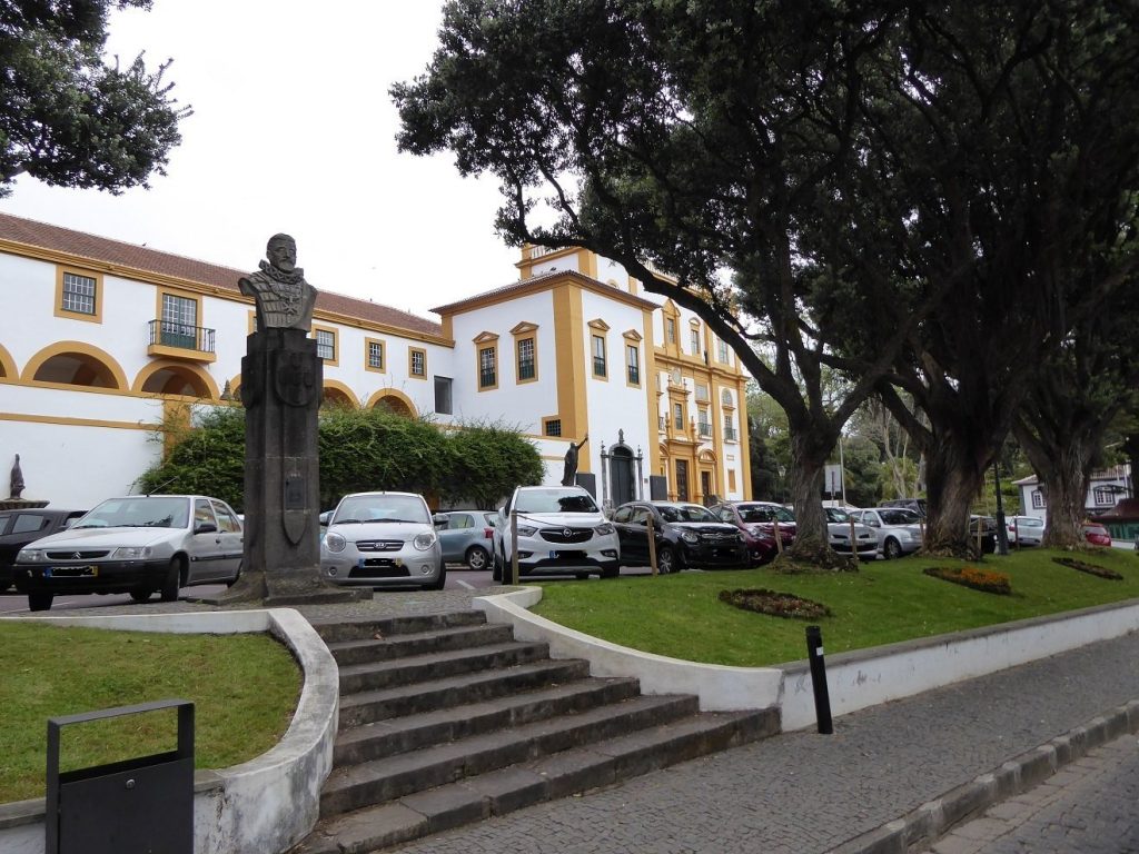 Palácio dos Capitães-Generais: From Jesuit College to Government Palace 2 Palácio dos Capitães-Generais