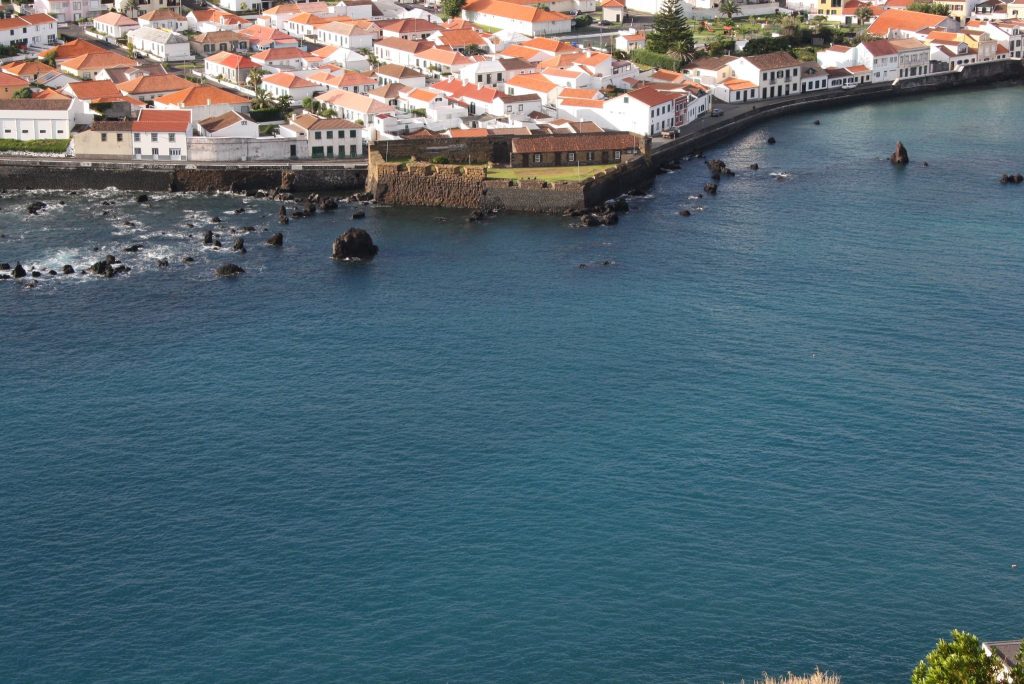 Forte de São Sebastião da Horta: A Maritime Fortification in Portugal 1 Forte de São Sebastião da Horta