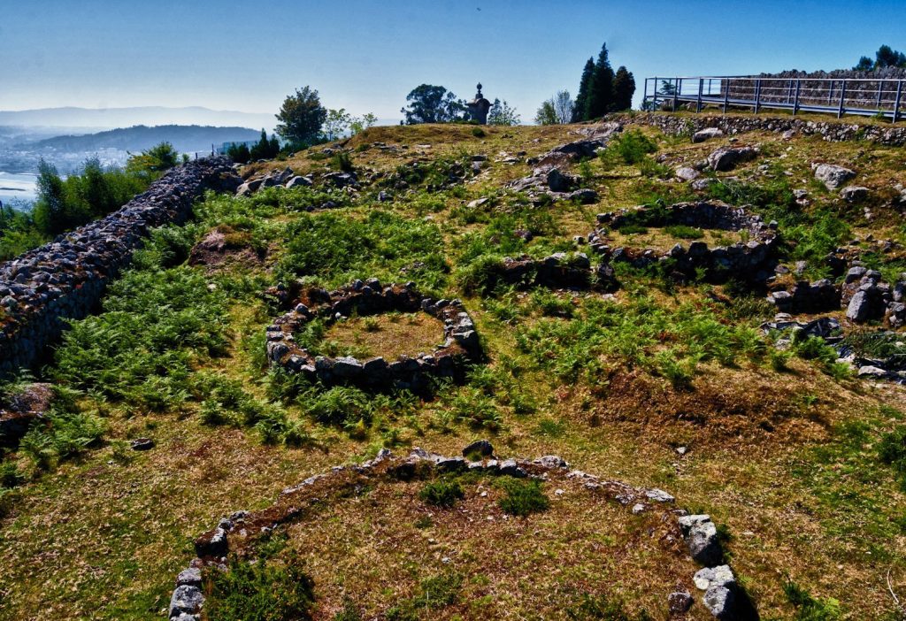 Santa Luzia Old City Ruins: An Iron Age Hill Settlement in Portugal 5 Ruínas da cidade velha de Santa Luzia