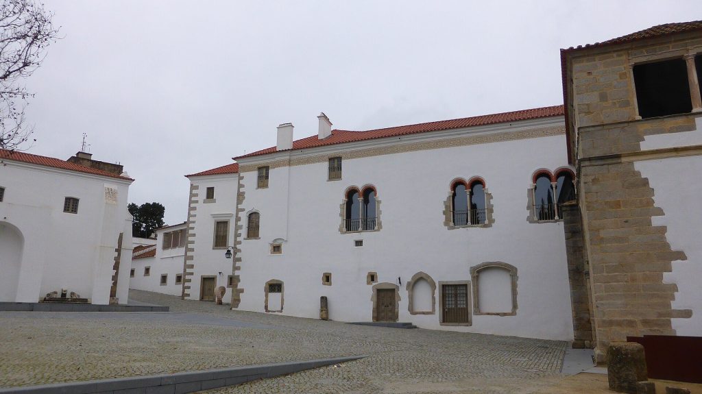 Palace of the Former Counts of Basto: An Aristocratic Residence in Évora 4 Palácio dos antigos Condes de Basto