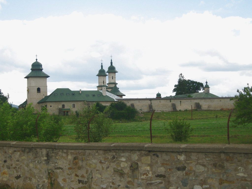 Râșca Monastery: An Orthodox Monastic Complex of Medieval Moldavia 1 Râșca monastery