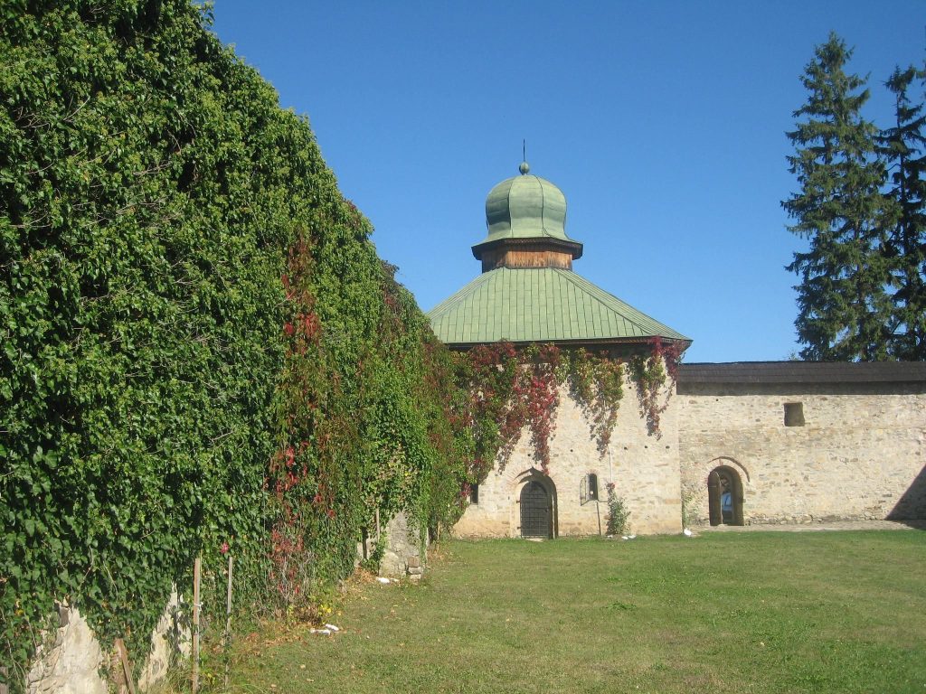 Râșca Monastery: An Orthodox Monastic Complex of Medieval Moldavia 3 Râșca monastery