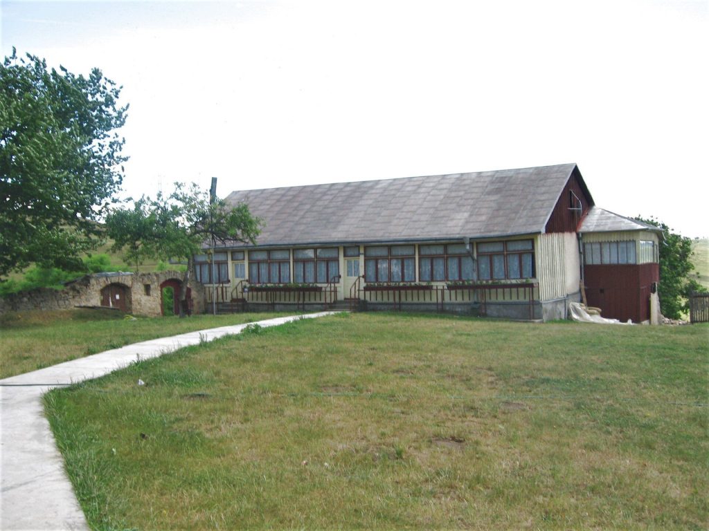 Hagigadar Monastery: An Armenian Apostolic Pilgrimage Site in Romania 5 Hagigadar monastery