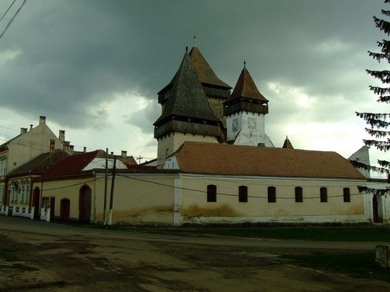 Fortified Church in Homorod, Brașov: A Medieval Saxon Church and Fortress
