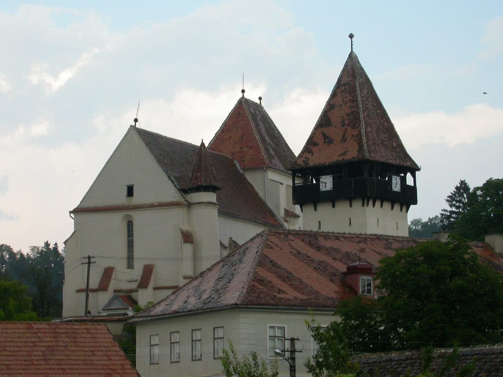 Lutheran Church in Bazna, Sibiu: A Fortified Evangelical Church in Romania 2 Lutheran church in Bazna, Sibiu