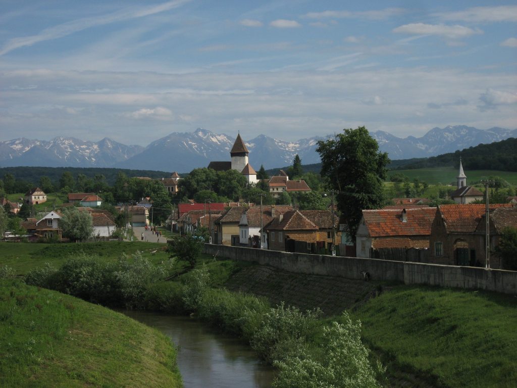Lutheran Church in Hosman, Sibiu: A Fortified Romanesque Church 1 Lutheran church in Hosman, Sibiu
