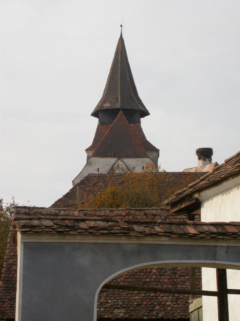 Fortified Church in Roadeș, Brașov: A Gothic Saxon Lutheran Complex