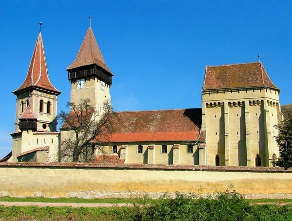 Lutheran Church in Șeica Mică, Sibiu: A Fortified Medieval Church in Romania 3 Lutheran church in Șeica Mică, Sibiu