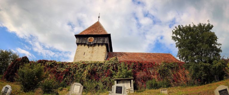Fortified Church in Rodbav: A Saxon Fortified Church in Romania