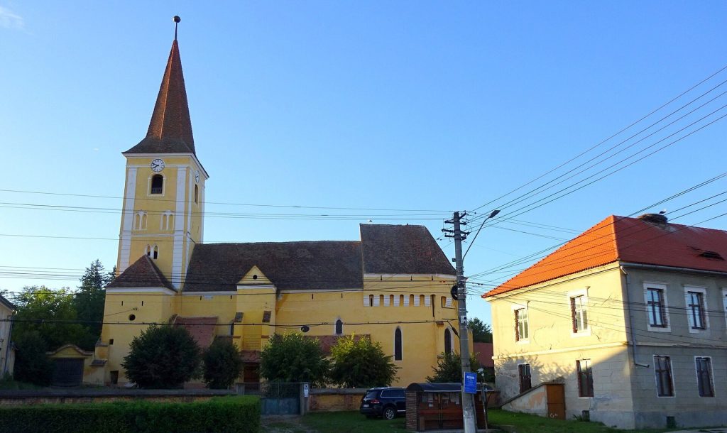 Lutheran Church in Șura Mare, Sibiu: A Fortified Romanesque Church 2 Lutheran church in Șura Mare, Sibiu