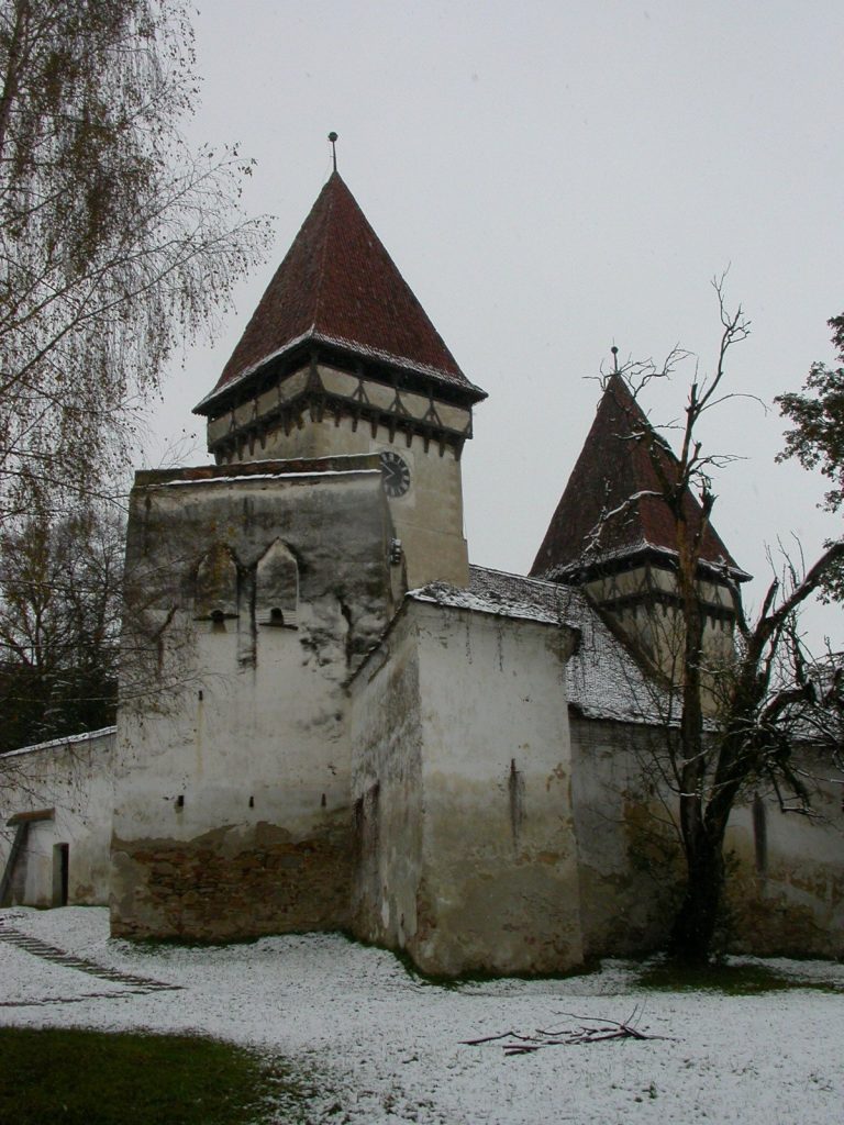 Fortified Lutheran Church of Dealu Frumos: A Medieval Church and Defensive Enclosure in Romania 2 fortified Lutheran church of Dealu Frumos