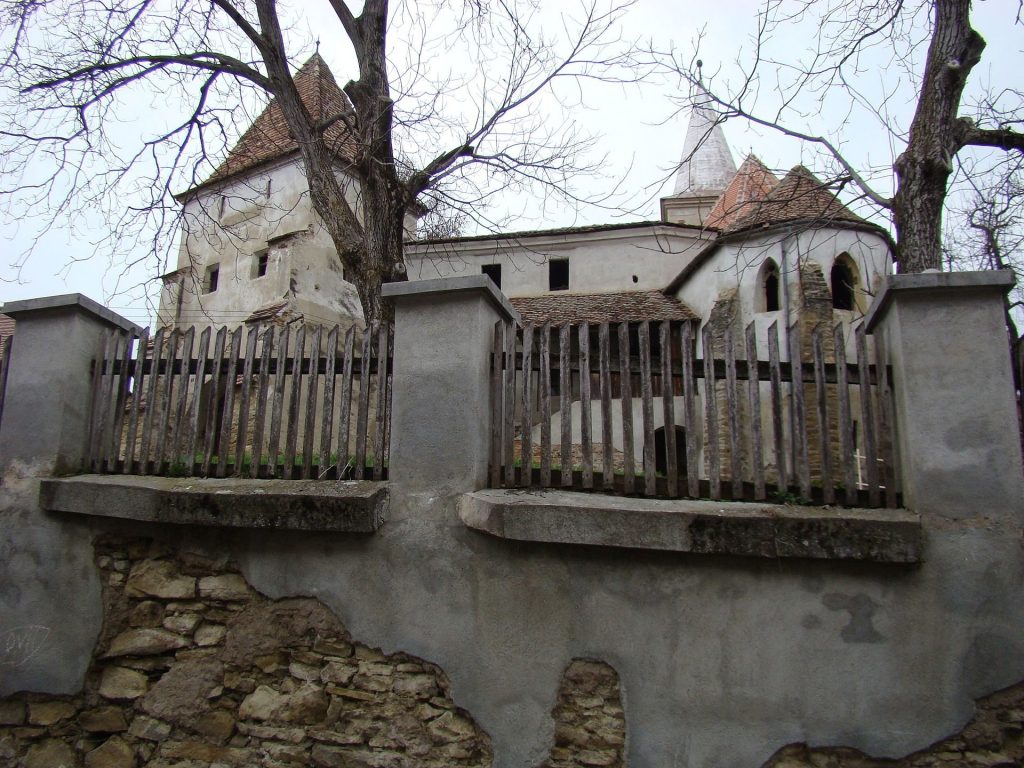 Lutheran Church in Curciu, Sibiu: A Late Gothic Fortified Church 4 Lutheran church in Curciu, Sibiu