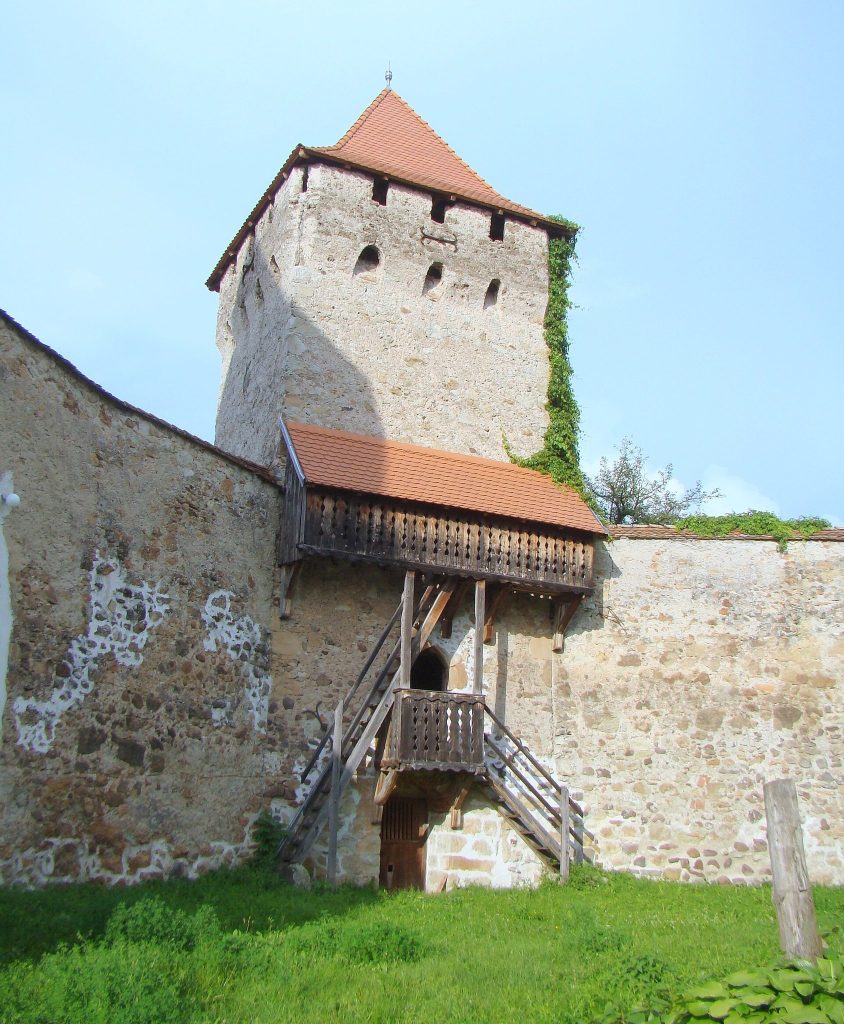 Fortified Church in Cața: A Medieval Saxon Church and Defensive Ensemble 3 Fortified church in Cața