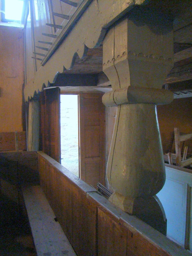 Lutheran Church in Seleuș: A Fortified Church in Romania 2 Lutheran church in Seleuș
