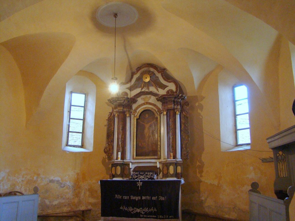 Lutheran Church in Seleuș: A Fortified Church in Romania 3 Lutheran church in Seleuș