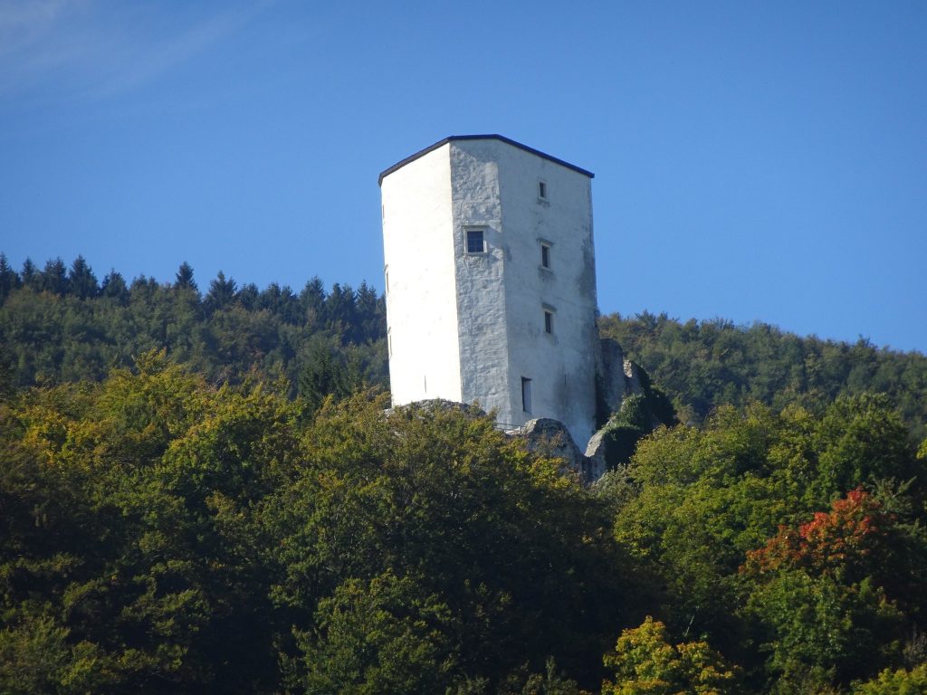 Konjice Castle: A Medieval Fortress in Slovenia 2 Konjice Castle