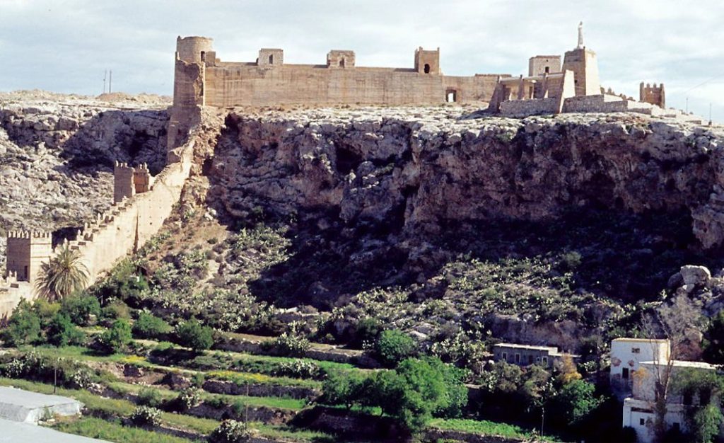Murallas del Cerro de San Cristóbal: Medieval Walls of Almería 4 Murallas del Cerro de San Cristóbal