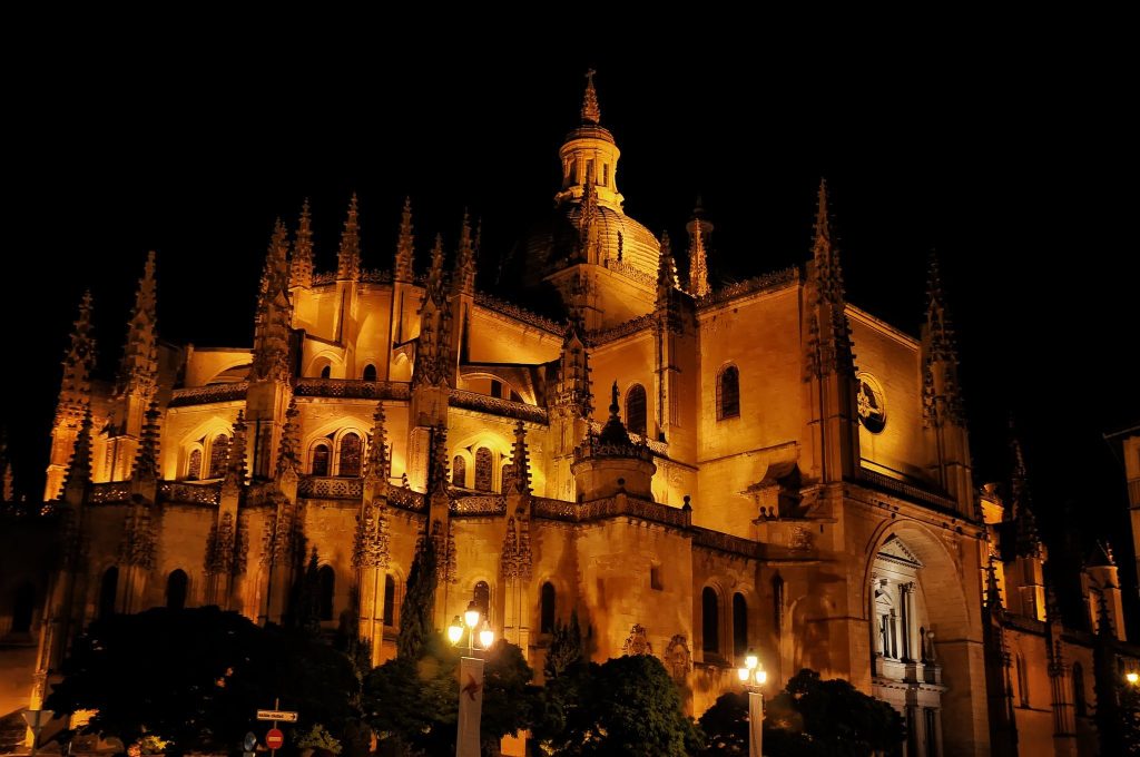 Segovia Cathedral: A Late Gothic Cathedral in Spain 4 Segovia Cathedral