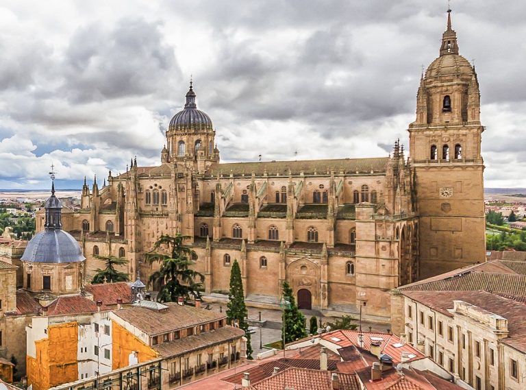 Salamanca New Cathedral: A Late Gothic Cathedral in Spain