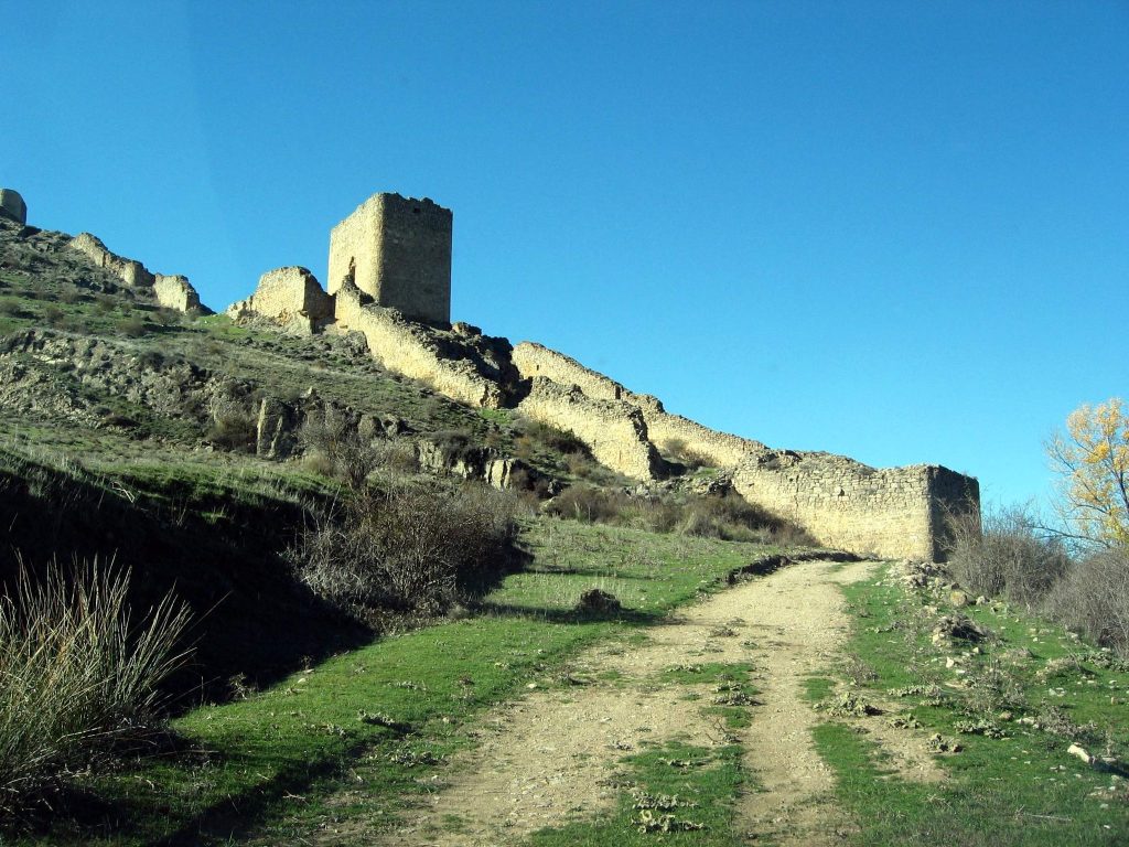 Coracha de Moya: A Fourteenth-Century Fortified Route and Customs Station 1 Coracha de Moya