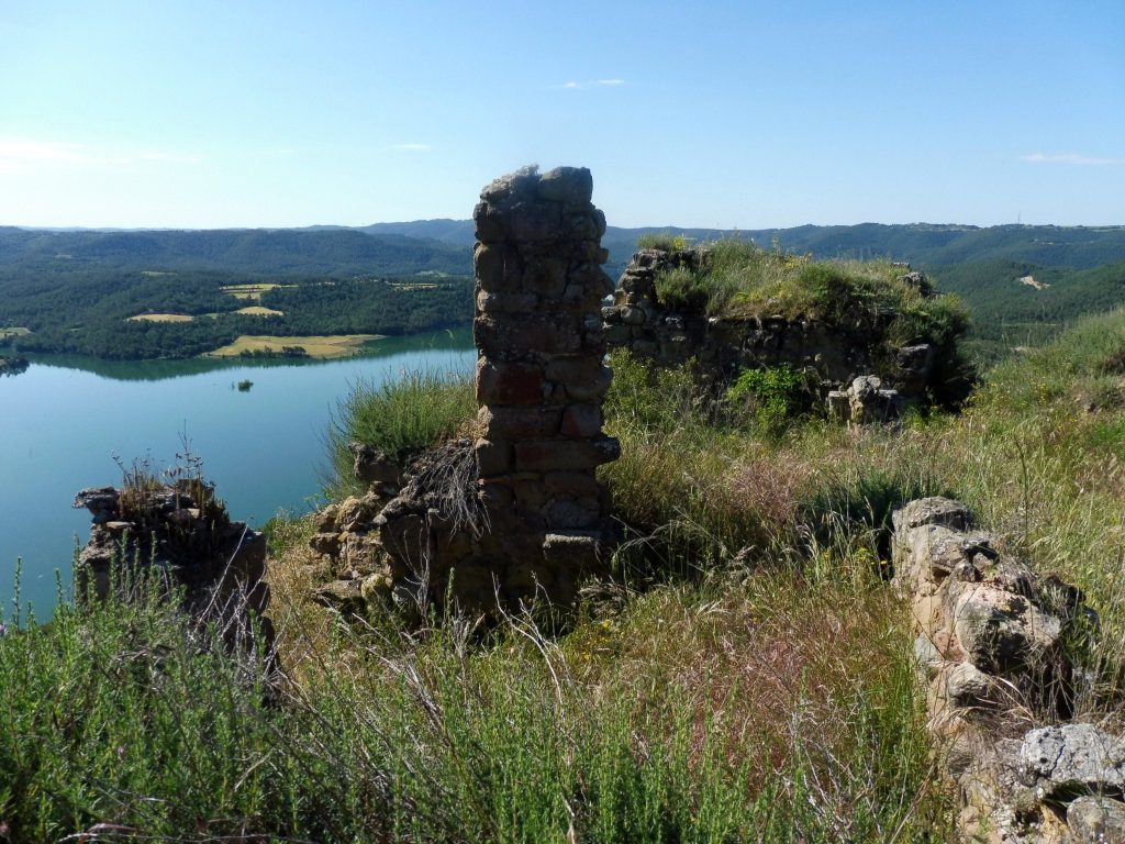 Castell d'Aguilar: A Territorial Frontier Castle in Spain 4 Castell d'Aguilar