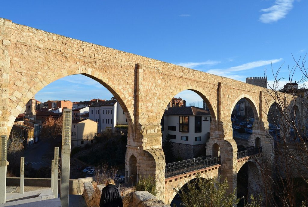 Aqueduct of Los Arcos: A Renaissance Water-Supply System in Teruel 2 Aqueduct of Los Arcos