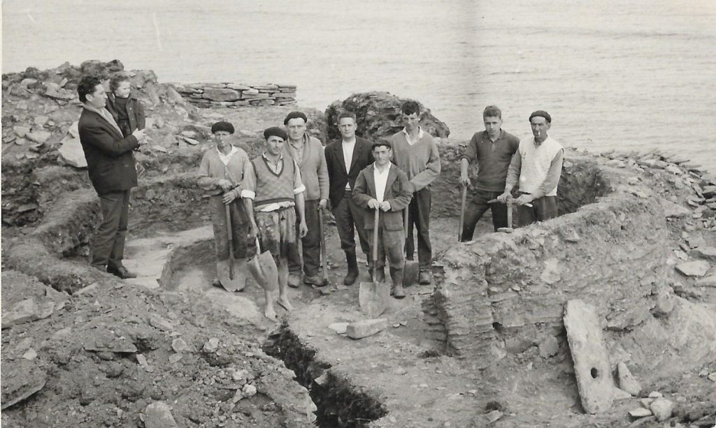 Castro of Fazouro: A Roman-Period Fortified Settlement in Galicia 2 Castro of Fazouro