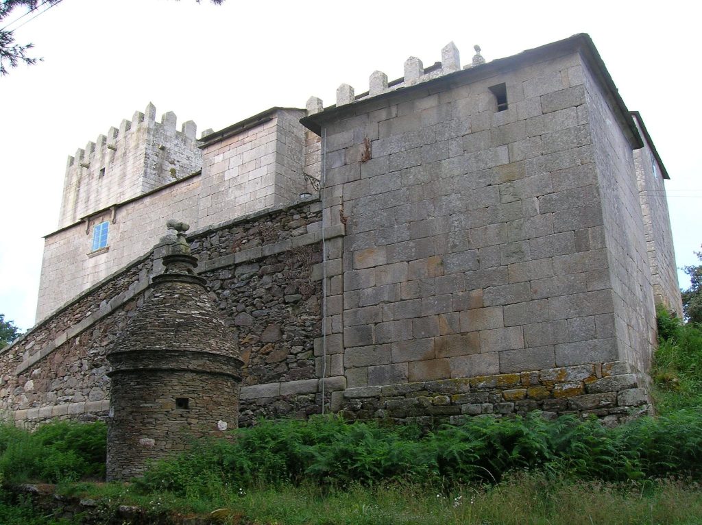 Fortress of San Paio: A Medieval Fortified Residence and Museum in Spain 2 Fortress of San Paio