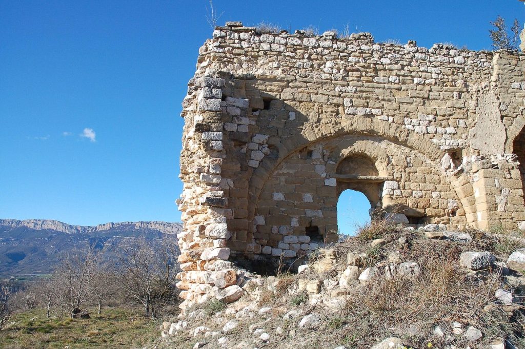 Castell de Fontllonga: A Medieval Fortified House in Catalonia 2 Castell de Fontllonga