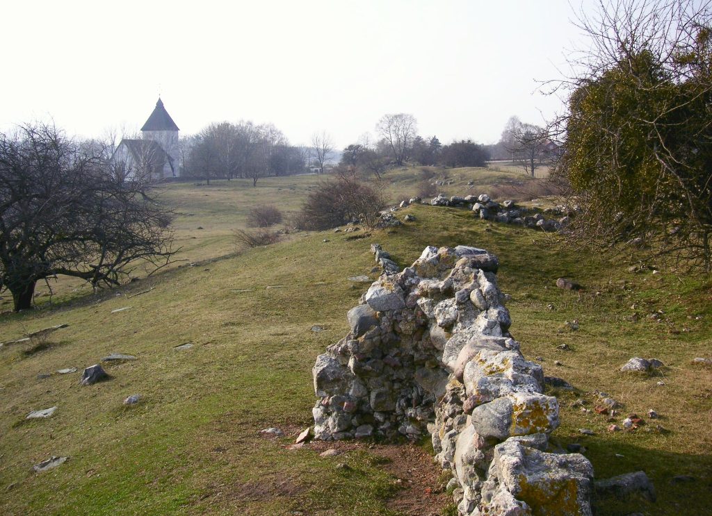 Birka and Hovgården: Viking-Age Trading and Royal Centers in Sweden 2 Birka and Hovgården