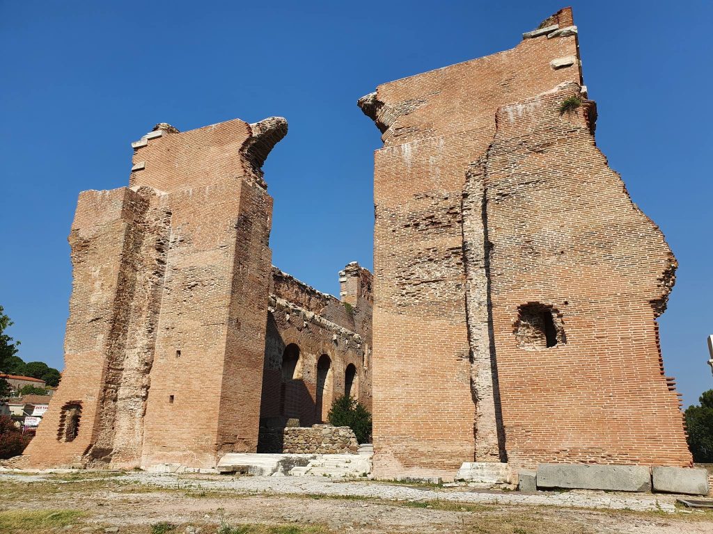 Red Basilica: A Roman Egyptian Sanctuary and Byzantine Church in Pergamon 4 Red Basilica