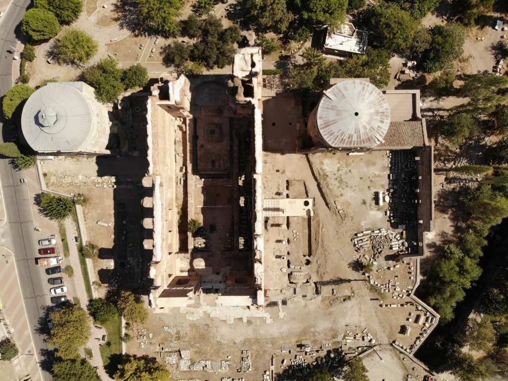 Red Basilica: A Roman Egyptian Sanctuary and Byzantine Church in Pergamon 5 Red Basilica
