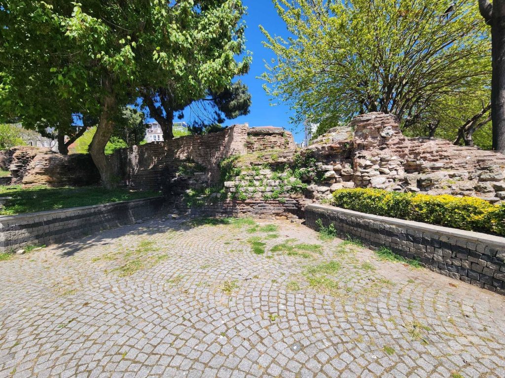 Palace of Antiochos