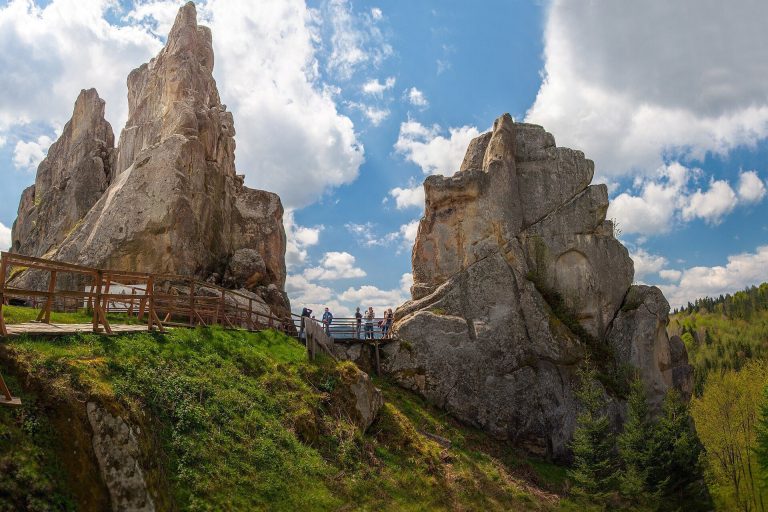 Tustan: A Medieval Fortress-City and Customs Station in Ukraine